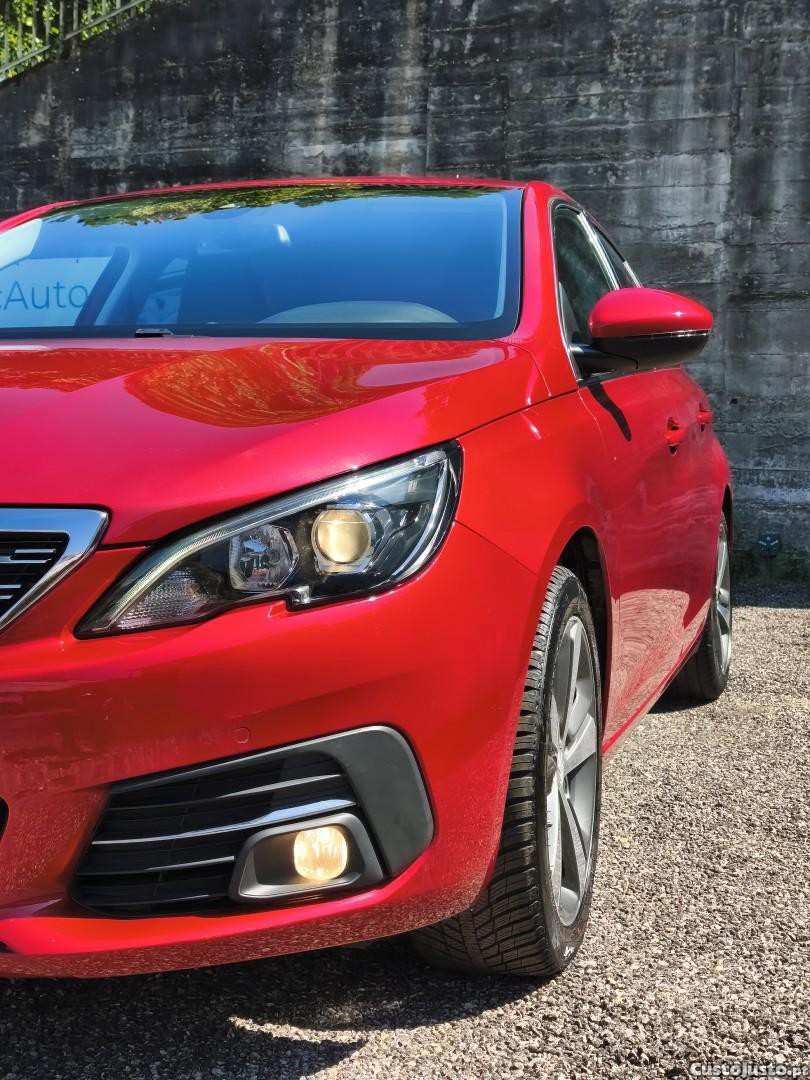Peugeot 308 1.2 PureTech Allure J17 — fotografia 18