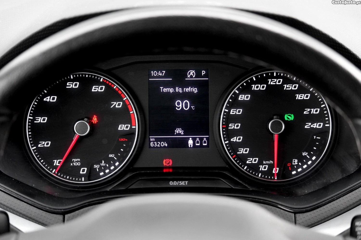 SEAT Arona 1.0 TSI Style DSG — fotografia 3