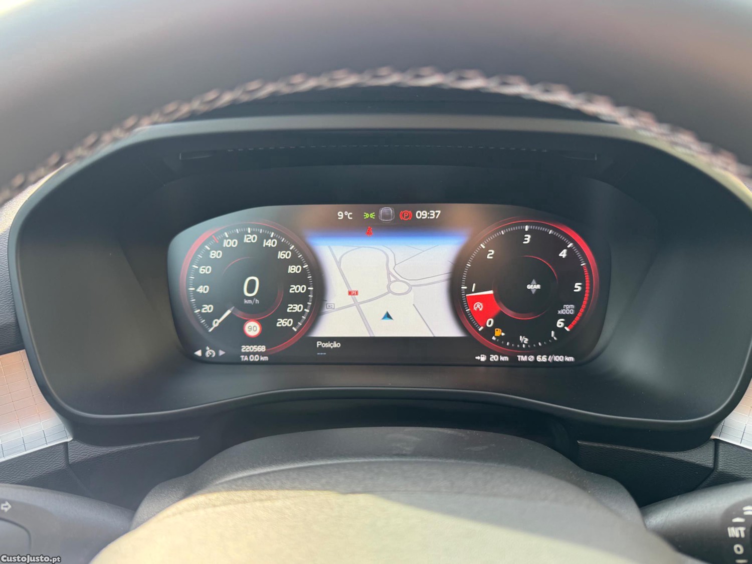 Volvo XC 40 D3 Momentum 150cv — fotografia 8