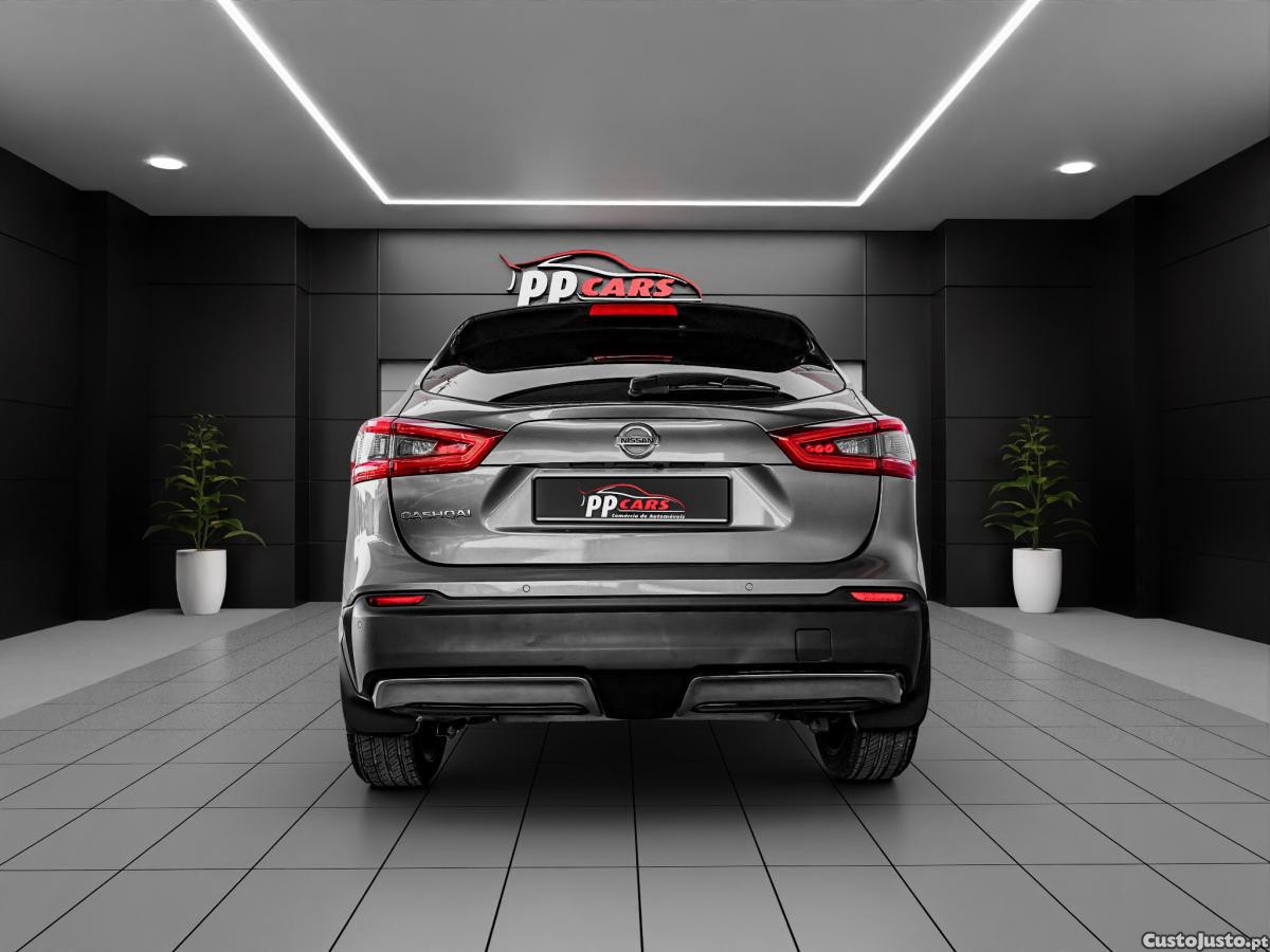 Nissan Qashqai 1.5 dCi N-Connecta J - 18 — photo 5