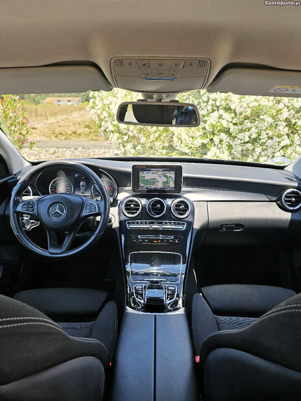 Mercedes-Benz C 220 D BlueTec — fotografia 4