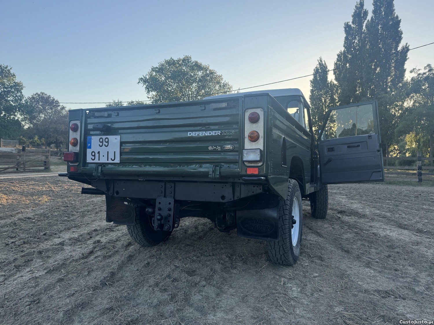 Land Rover Defender 110 HCPU — fotografia 3