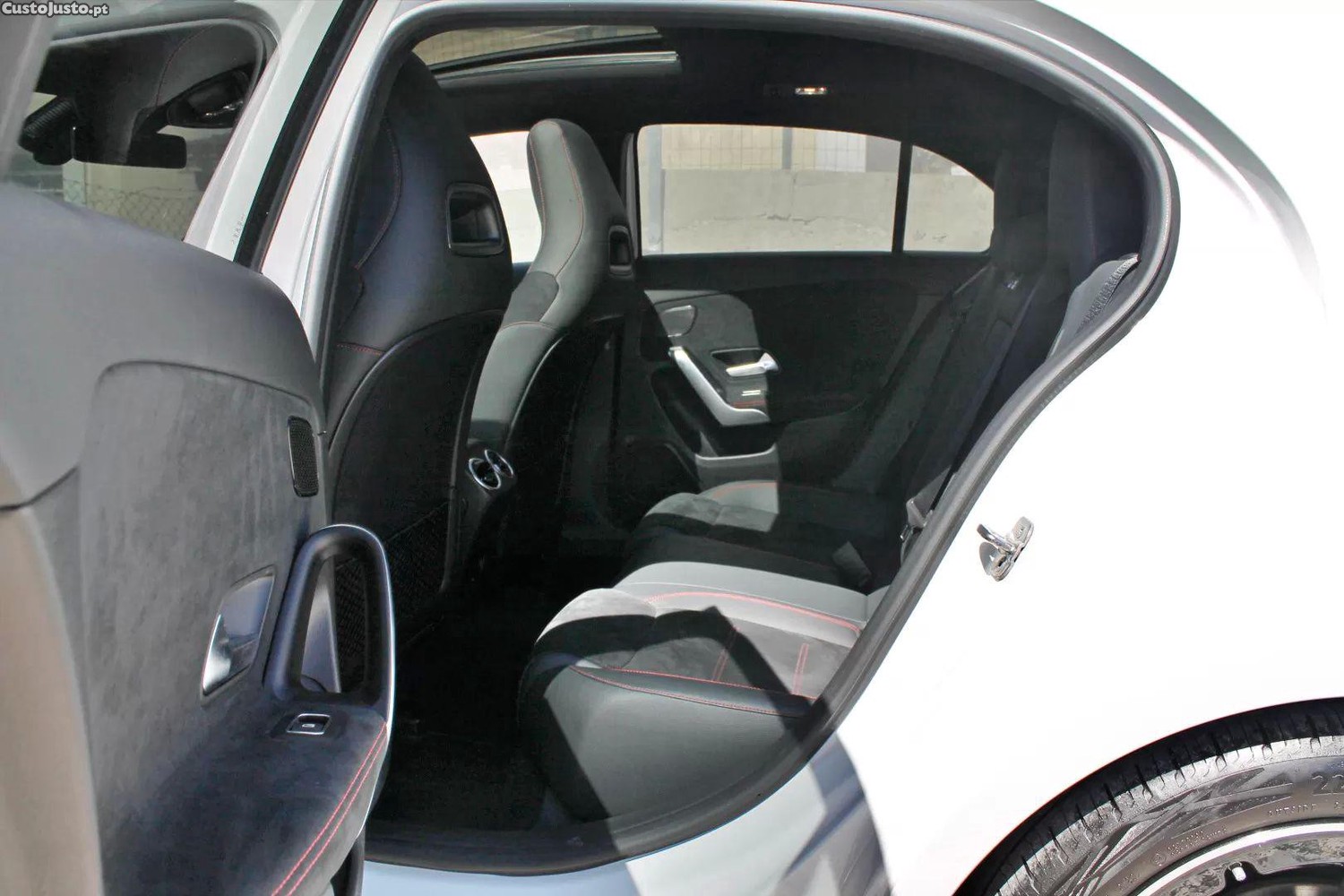 Mercedes-Benz A 180 7g-dct amg line — fotografia 7