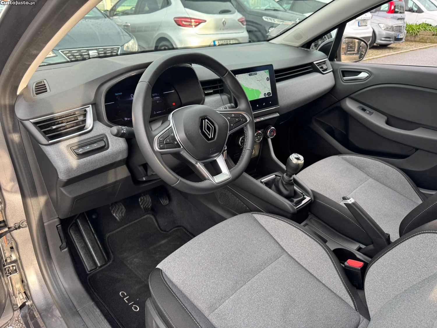 Renault Clio 1.0 TCe Evolution — fotografia 17
