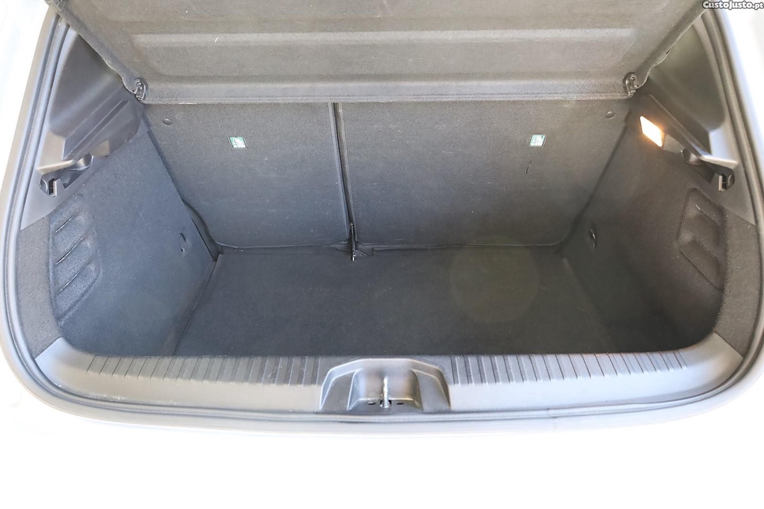 Renault Clio 1.5 Blue dCi Evolution — fotografia 12