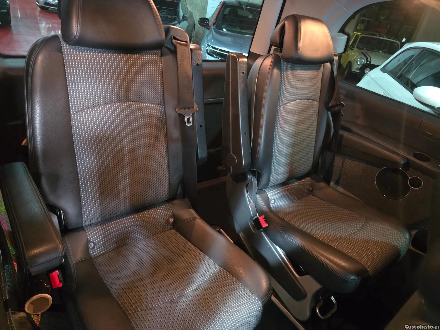 Mercedes-Benz Viano 3.0 CDI DPF Compacta Auto Avantgarde Grand Edition - 12 — photo 4