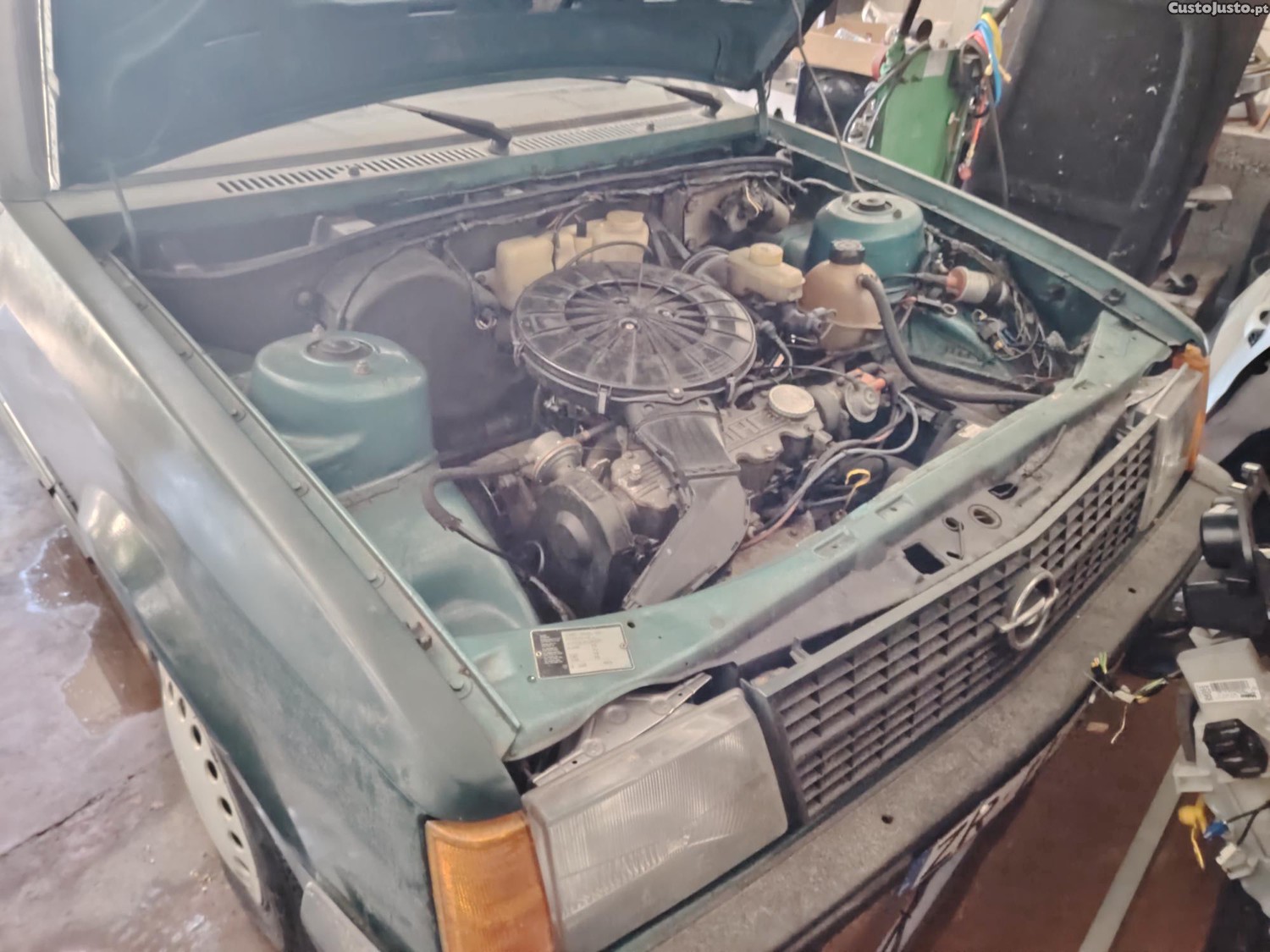 Opel Kadett 1.3. - 81 — photo 3