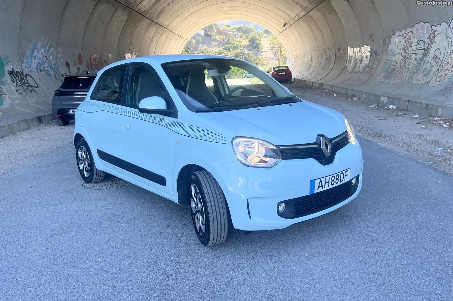 Renault Twingo 1.0 SCE ZEN - 21 — photo 2