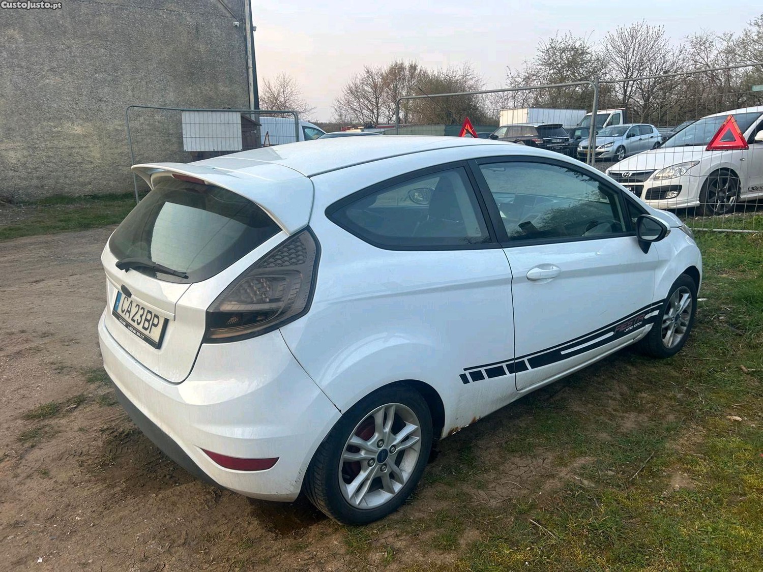 Ford Fiesta desportivo — fotografia 7