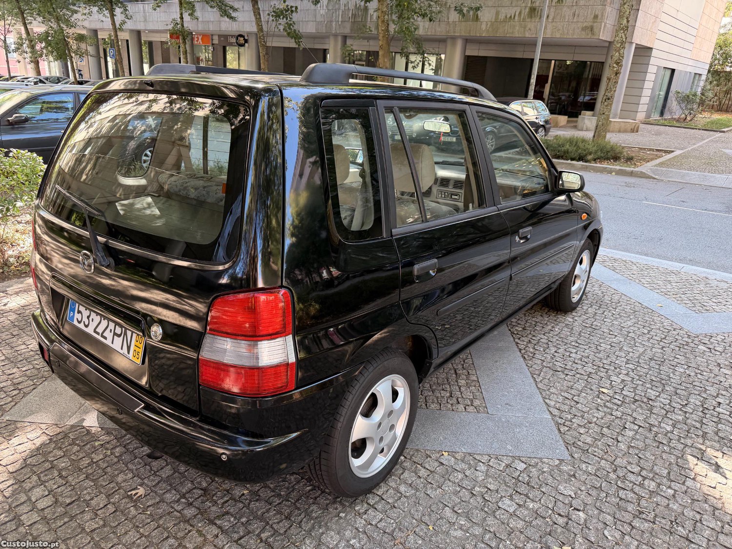 Mazda 2 Demio - 00 — photo 5