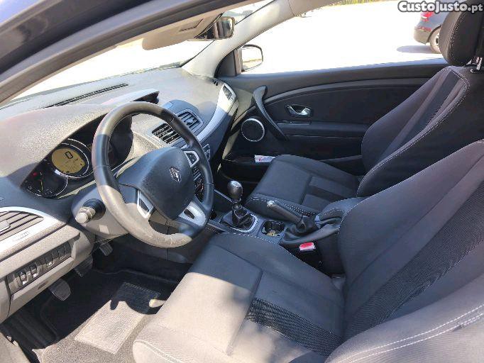 Renault Mégane coupe — fotografia 4