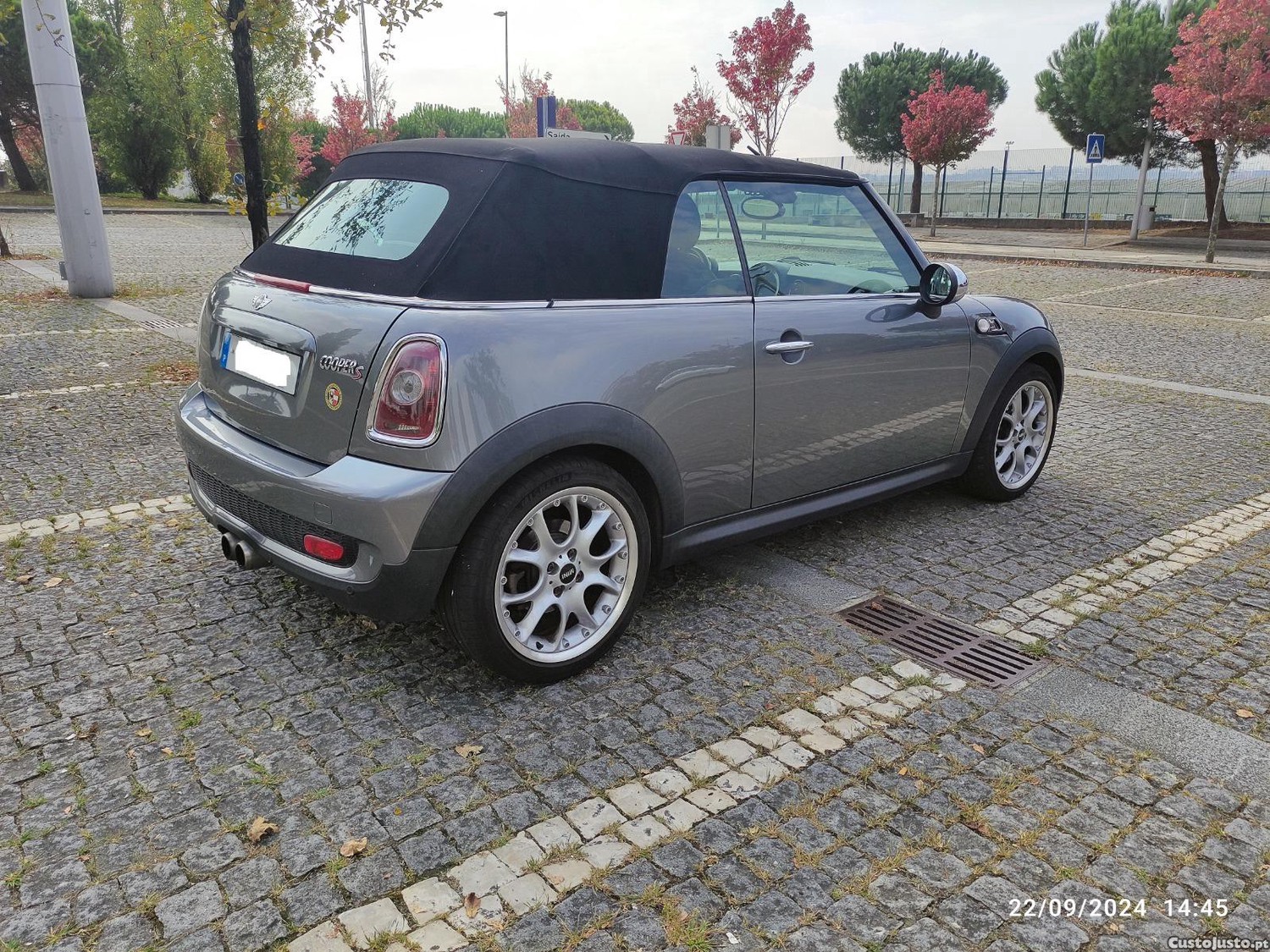 MINI Mini Cooper S Cabrio - 09 — photo 3