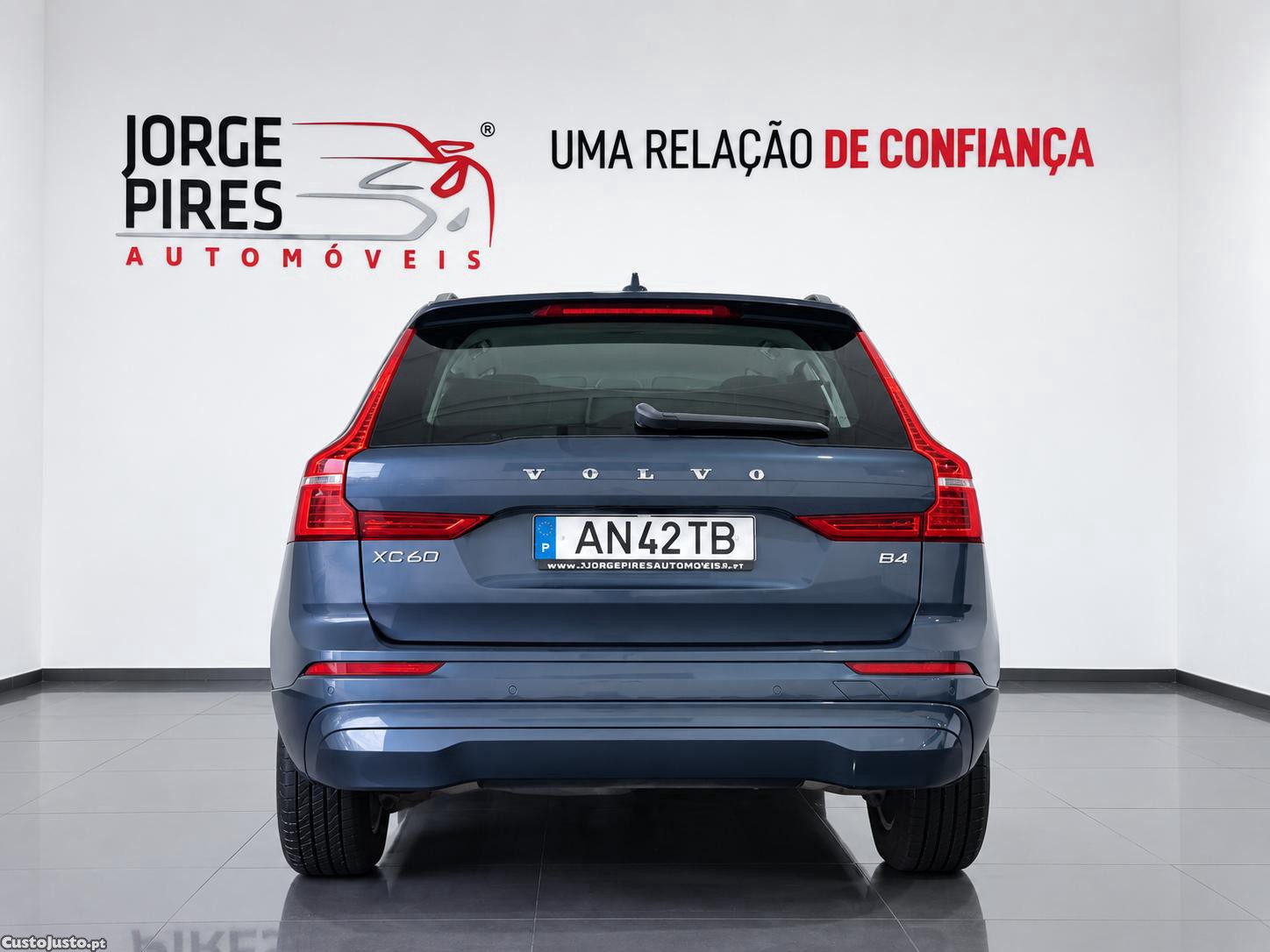 Volvo XC 60 2.0 B4 MOMENTUM 197 CV - NACIONAL - 112997 KM — fotografia 25