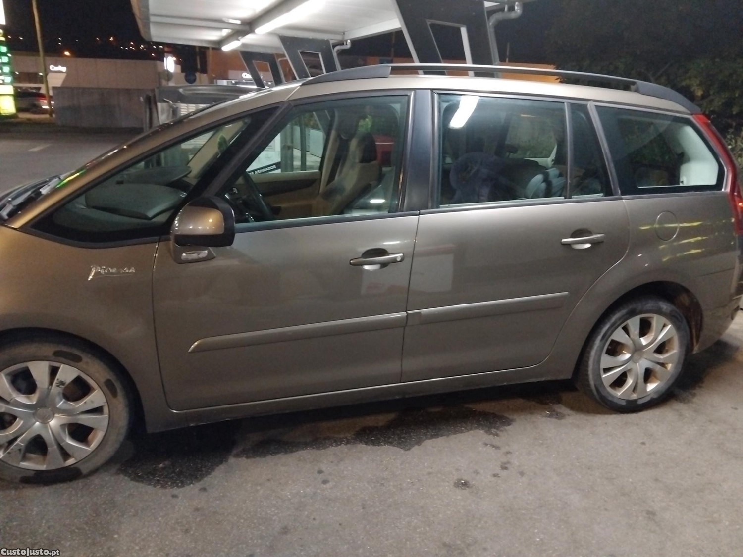 Citroën C4 Picasso - 07 — photo 5
