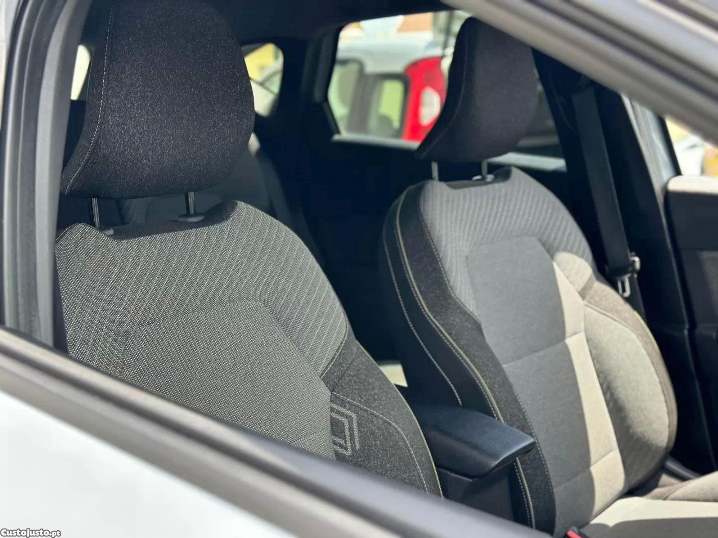 Renault Captur 1.0 tce techno — fotografia 7
