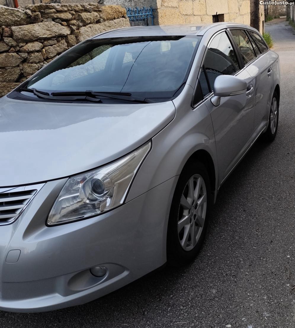 Toyota Avensis 2.0 D-4D - 10 — photo 2