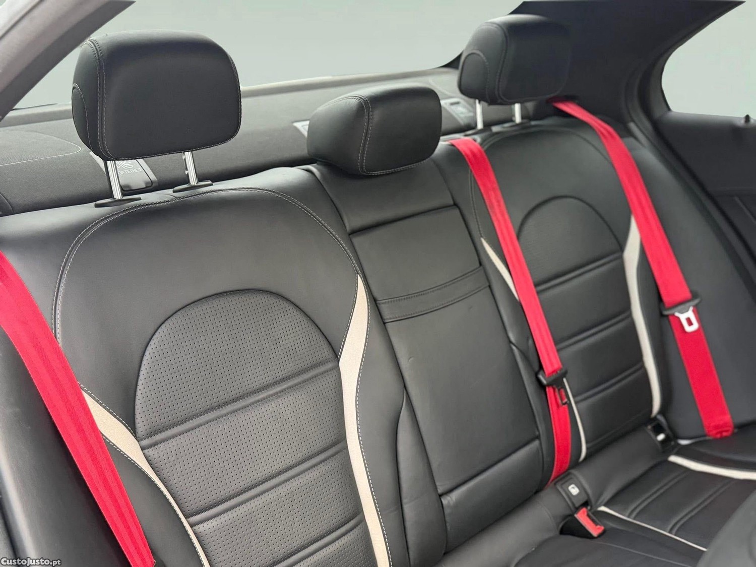 Mercedes-Benz C 63 AMG AMG LINE — fotografia 12