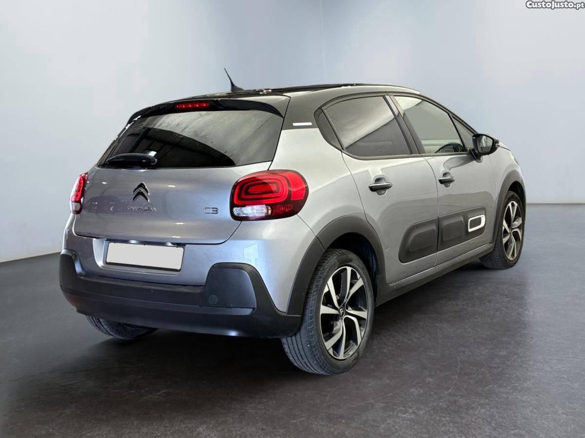 Citroën C3 1.2 PureTech Shine - 22 — photo 2