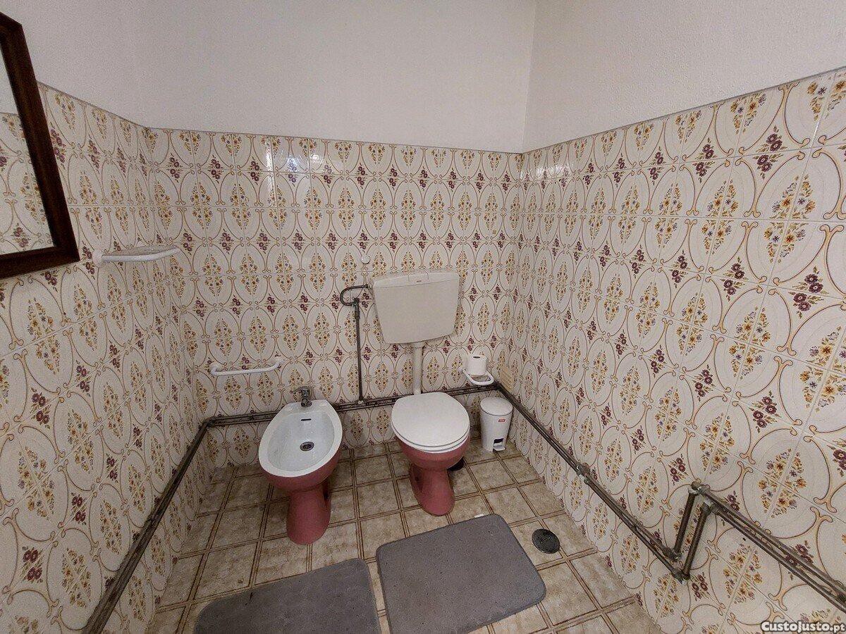 Property in Carvalhal Benfeito, Caldas da Rainha, Leiria