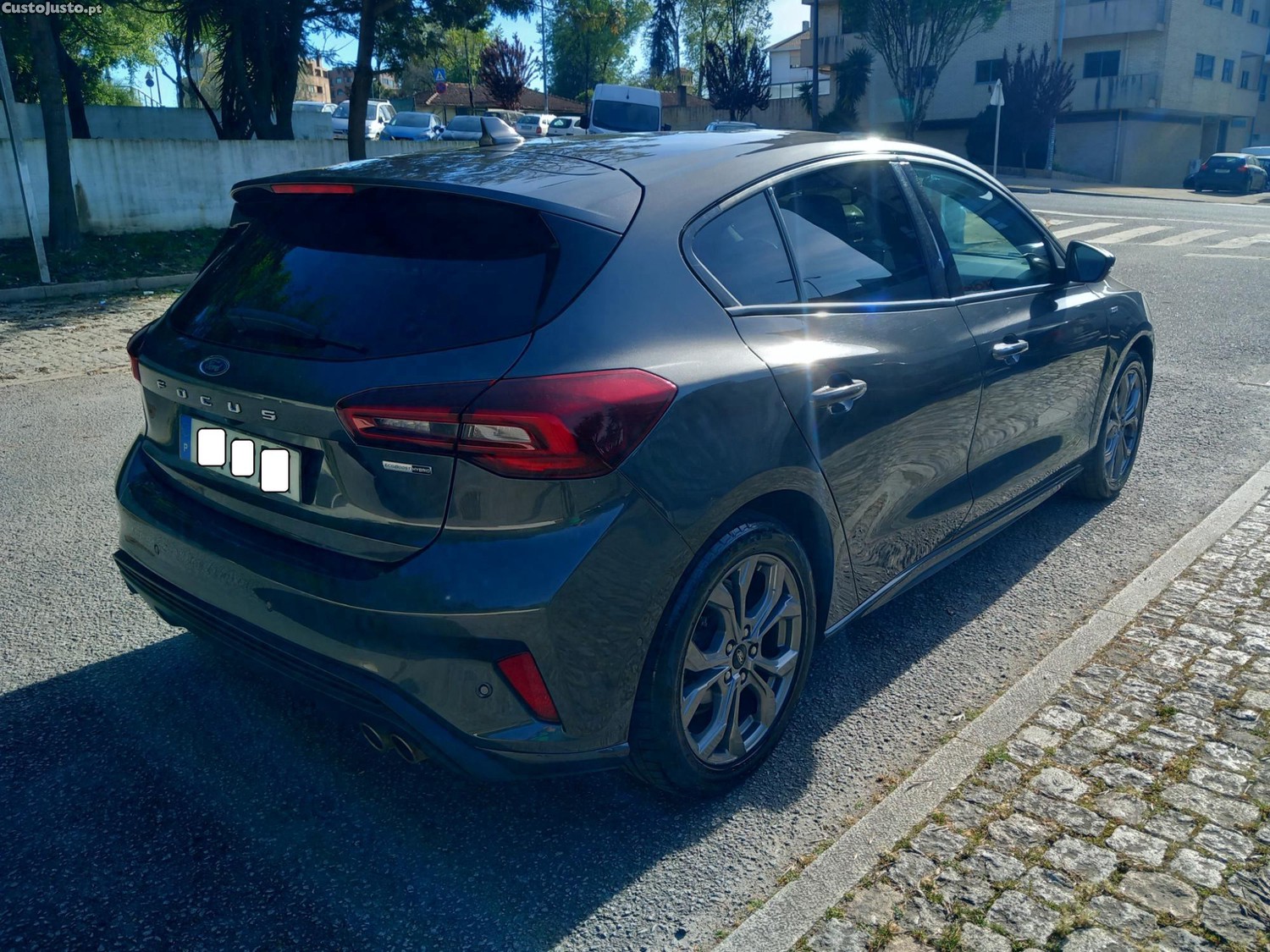 Ford Focus Hybrid - 23 — photo 4