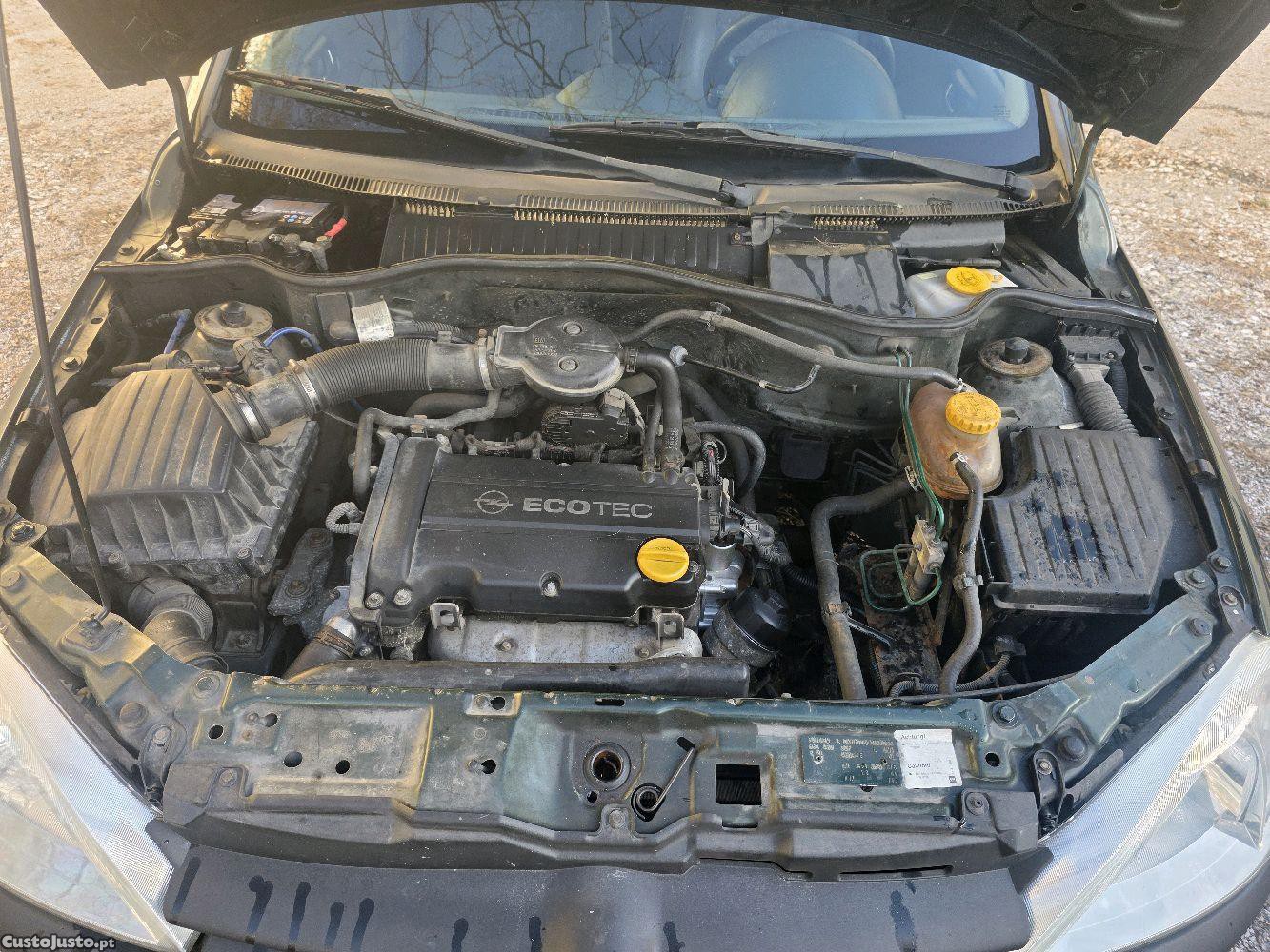 Opel Corsa C 1.2 Sport — fotografia 5
