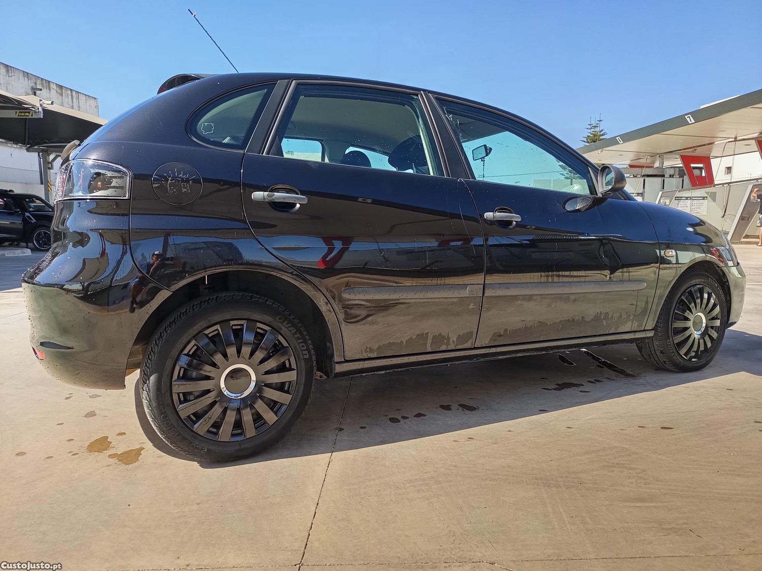 Seat Ibiza 1.2 12 v - 06 — photo 3
