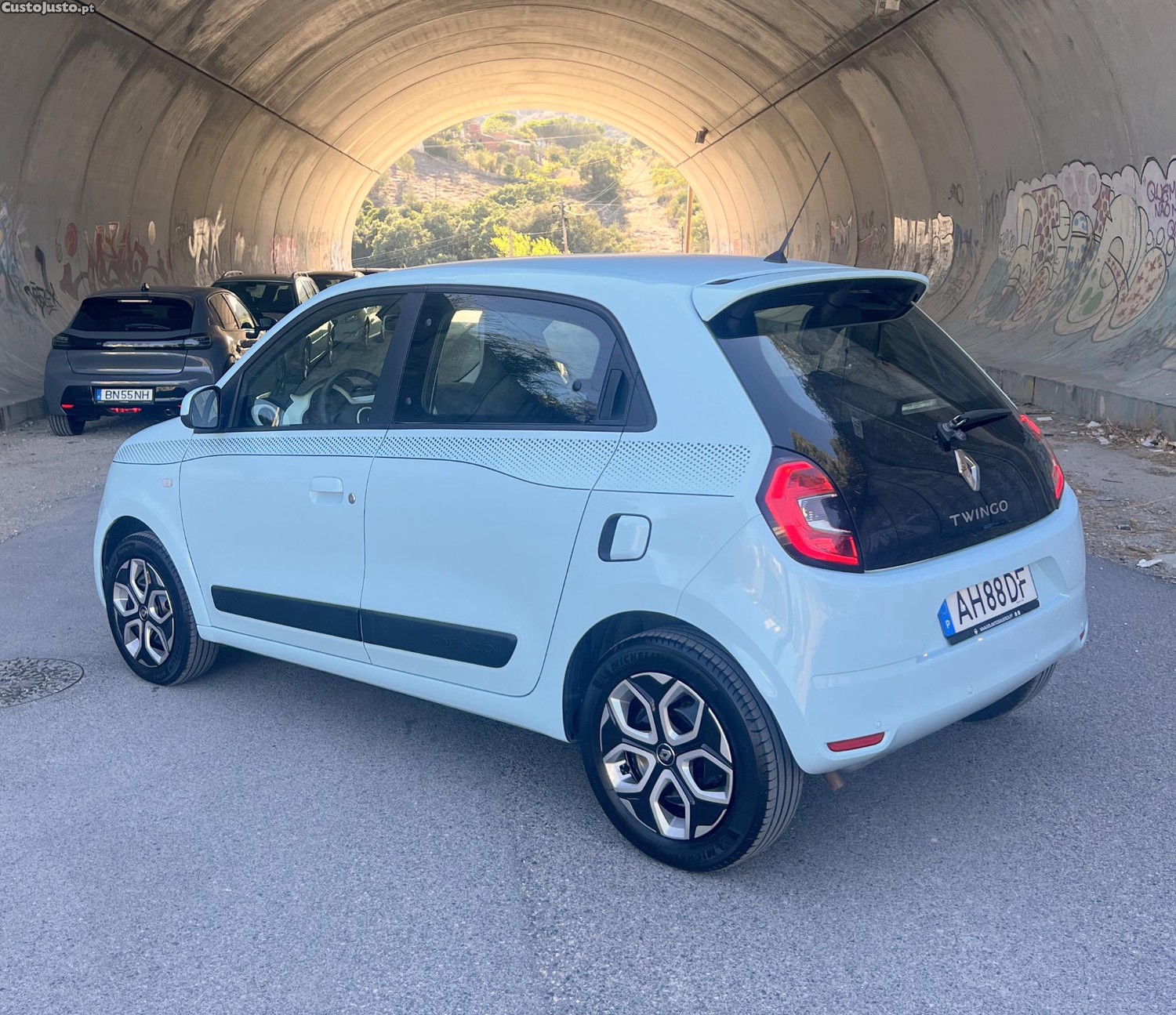 Renault Twingo 1.0 SCE ZEN - 21 — photo 3