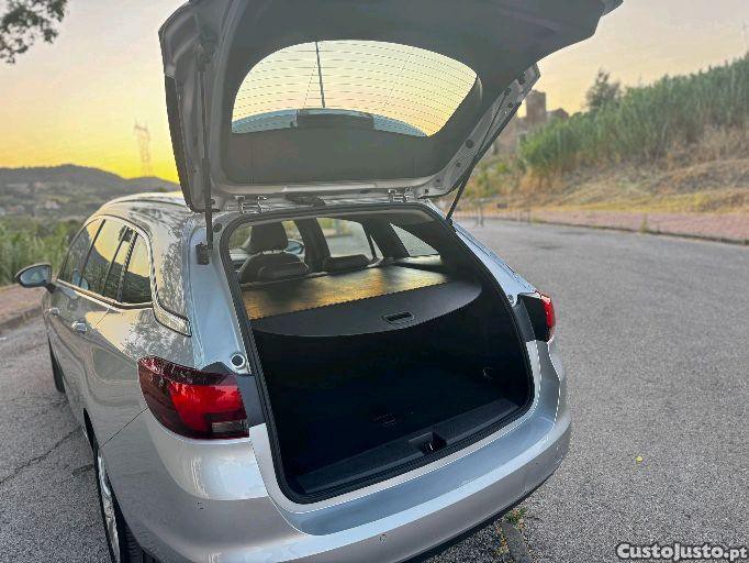 Opel Astra SPORTS TOURER — fotografia 6