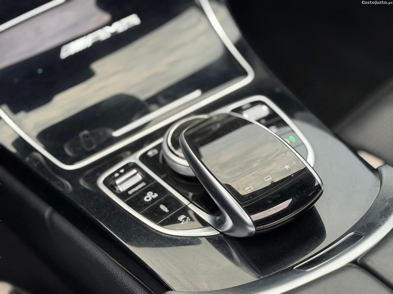 Mercedes-Benz C 63 AMG AMG LINE — fotografia 10