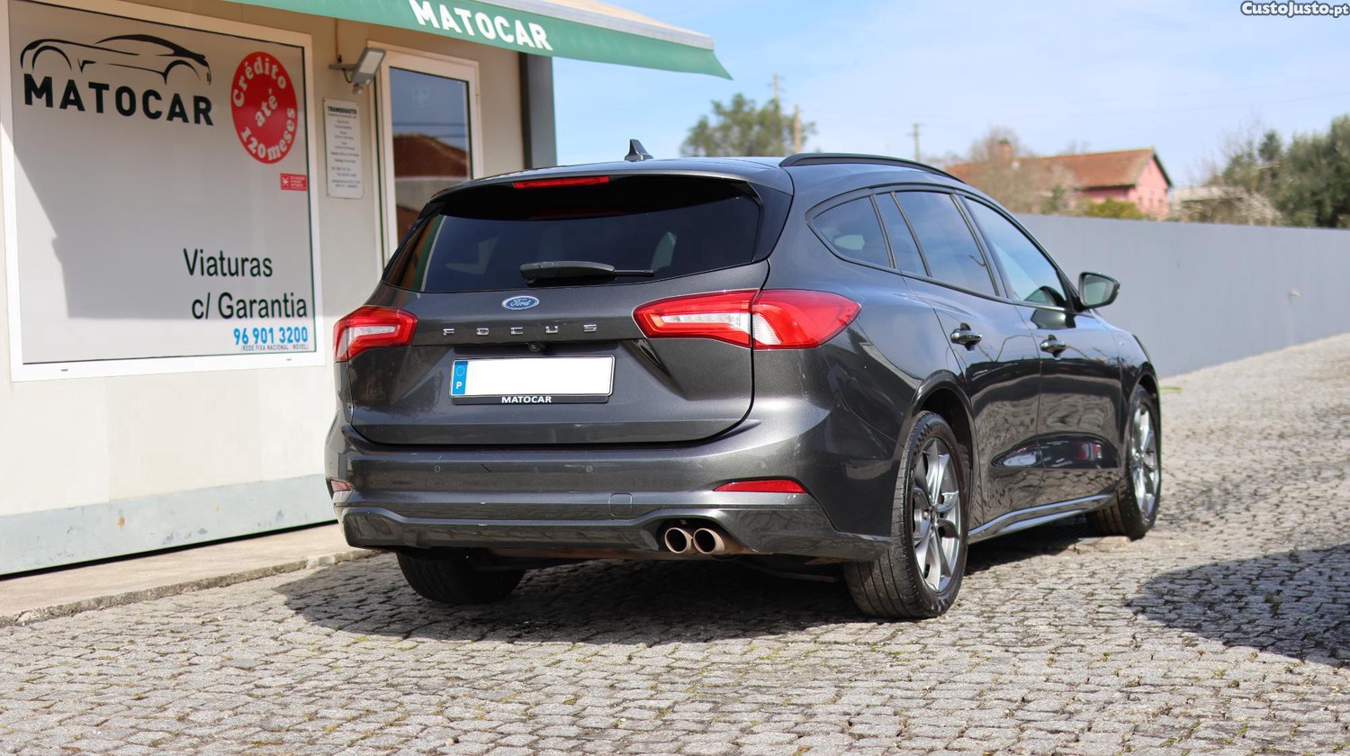 Ford Focus ST-Line 1.0 EcoBoost ST-Line — photo 3