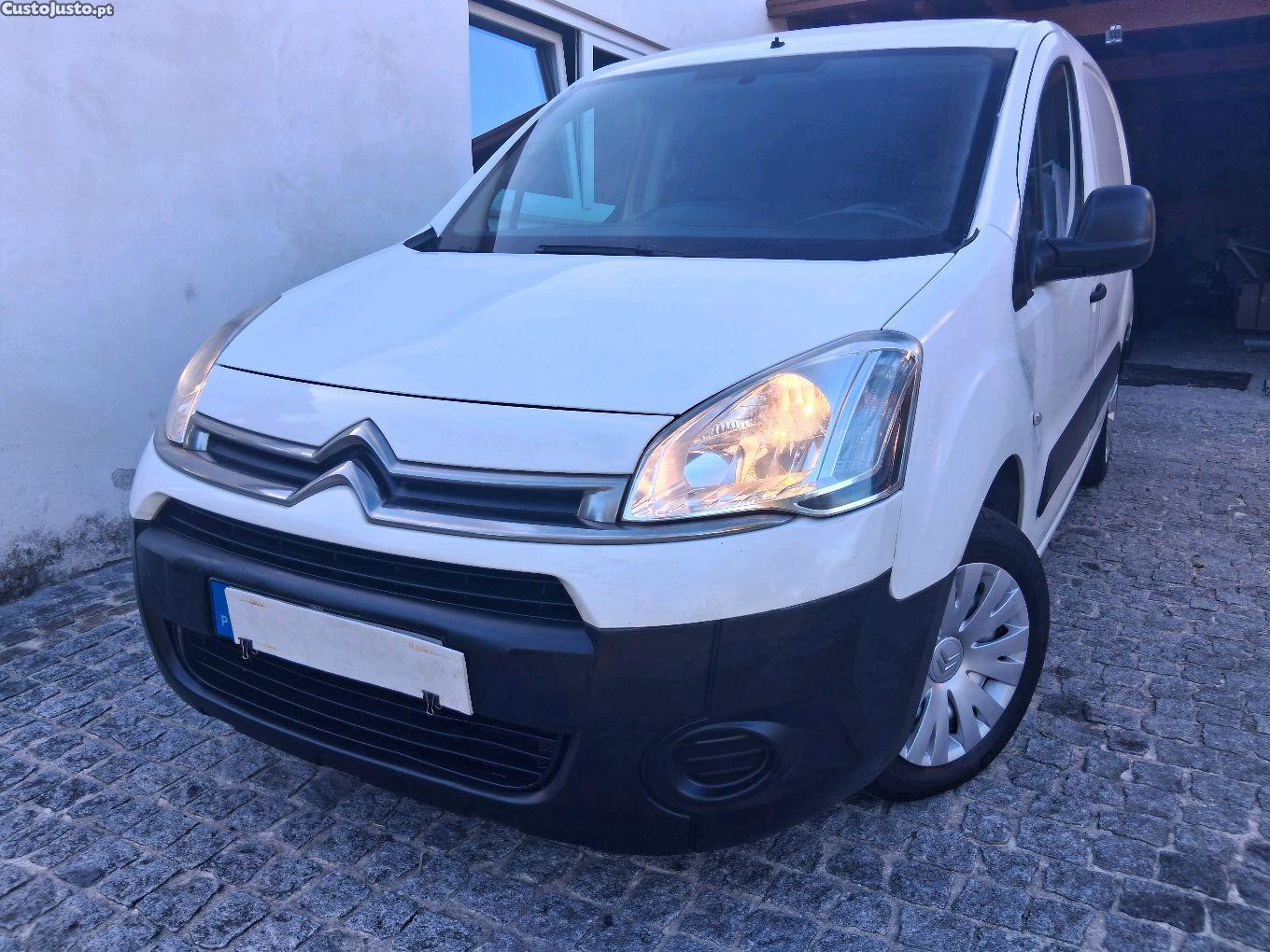 Citroën Berlingo 1.6 hdi 3lugares - 13 — photo 2
