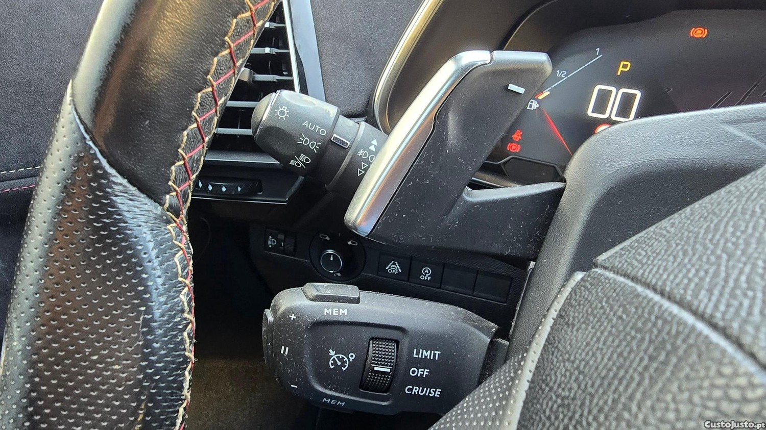 DS 7 7 1.5 BlueHDi Performance Line — fotografia 17