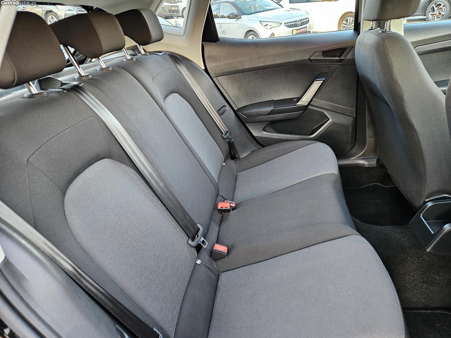 SEAT Ibiza 1.0 T Reference — fotografia 8