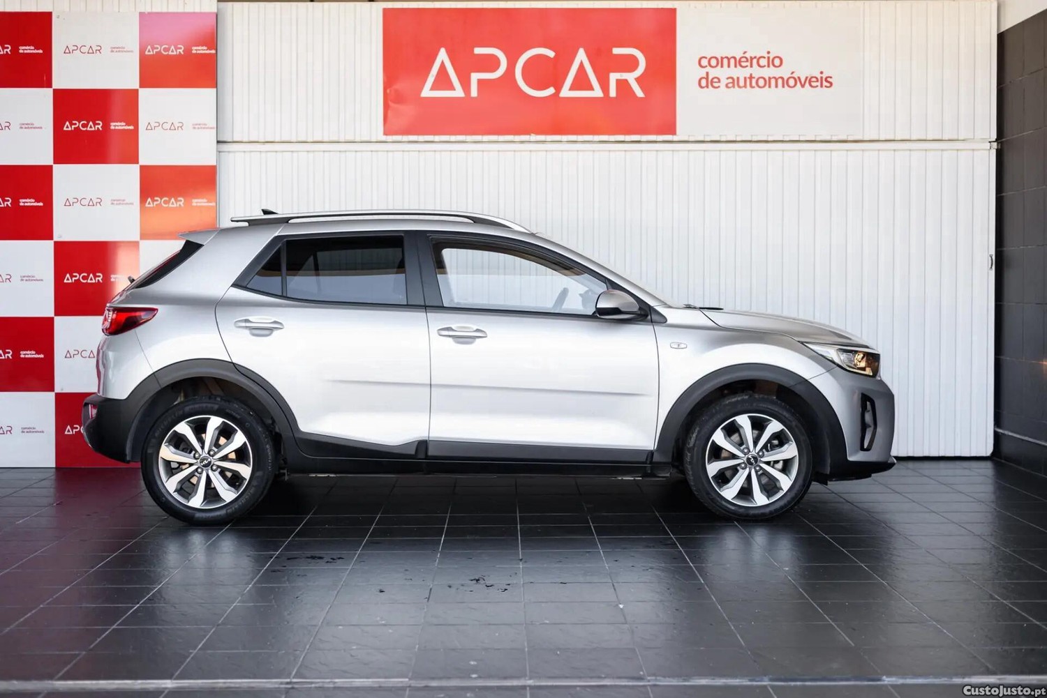 Kia Stonic 1.2 MPi Vibe - 24 — photo 4