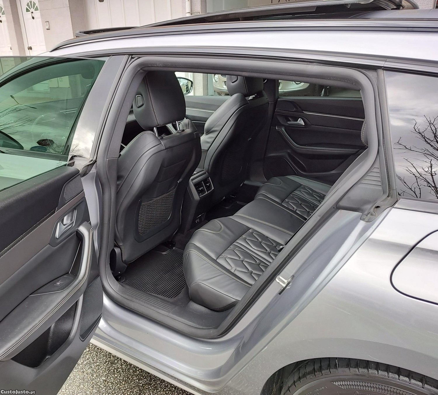 Peugeot 508 SW 1.6 Hybrid GT Pack e-EAT8 — fotografia 8
