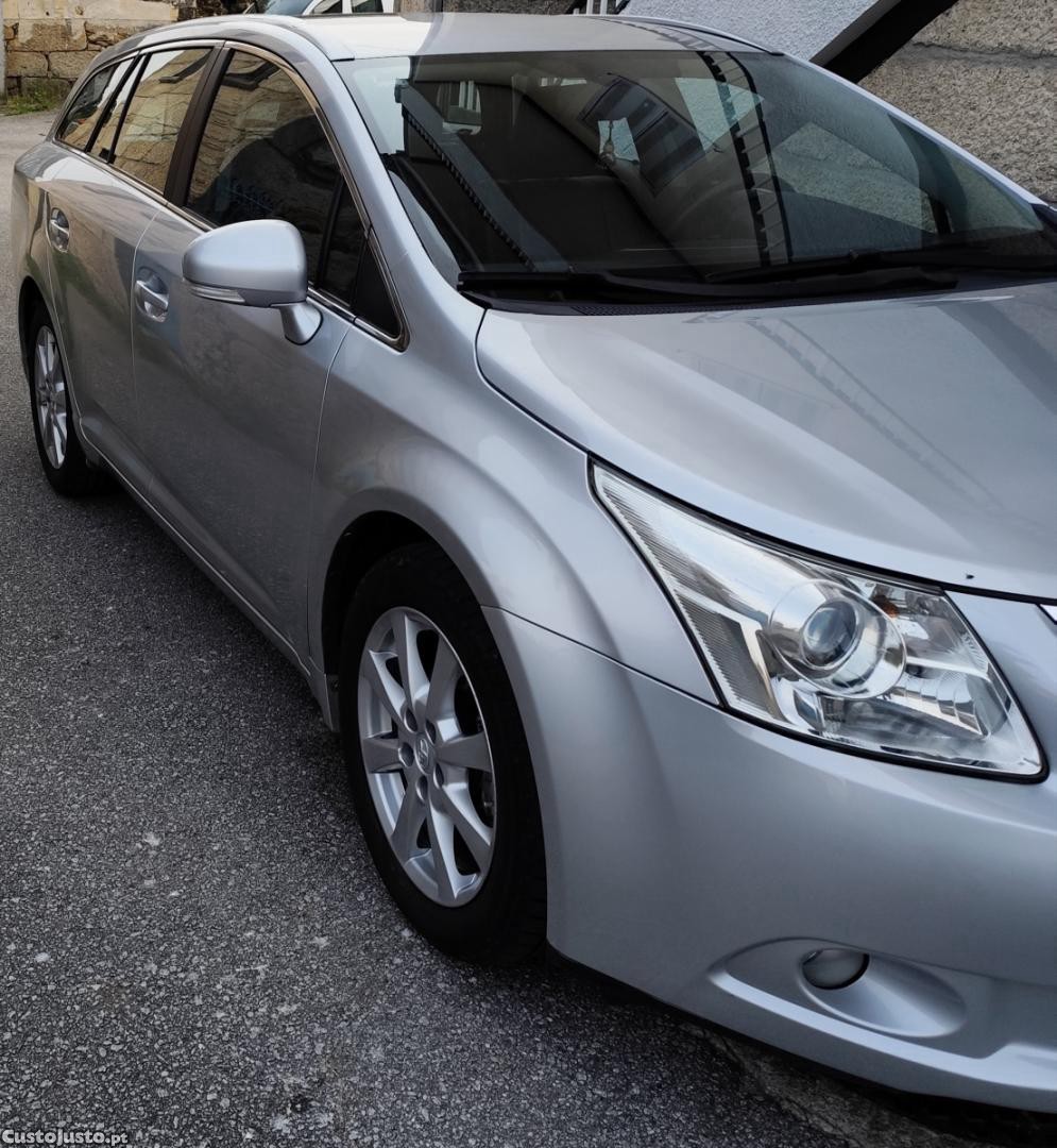Toyota Avensis 2.0 D-4D - 10 — photo 3