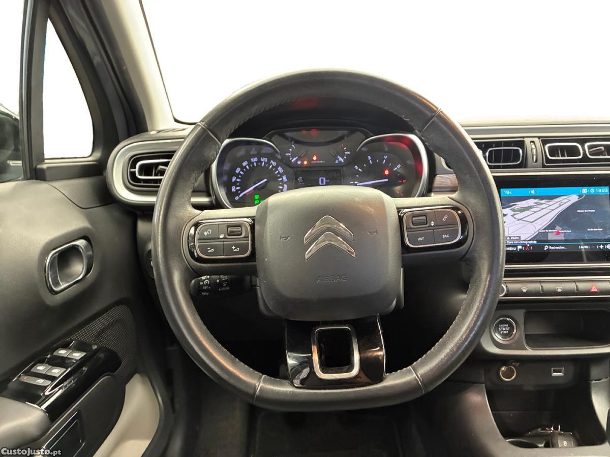 Citroën C3 1.2 PureTech Shine - 22 — photo 5