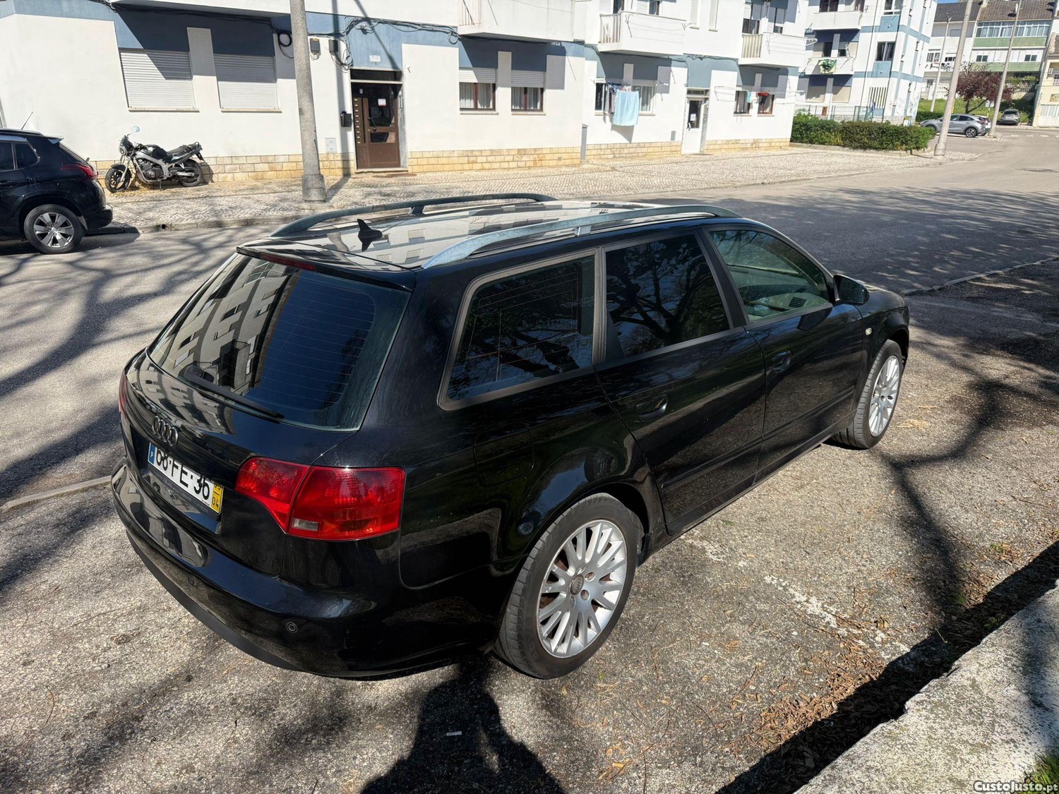 Audi A4 2.0 - 05 — photo 2