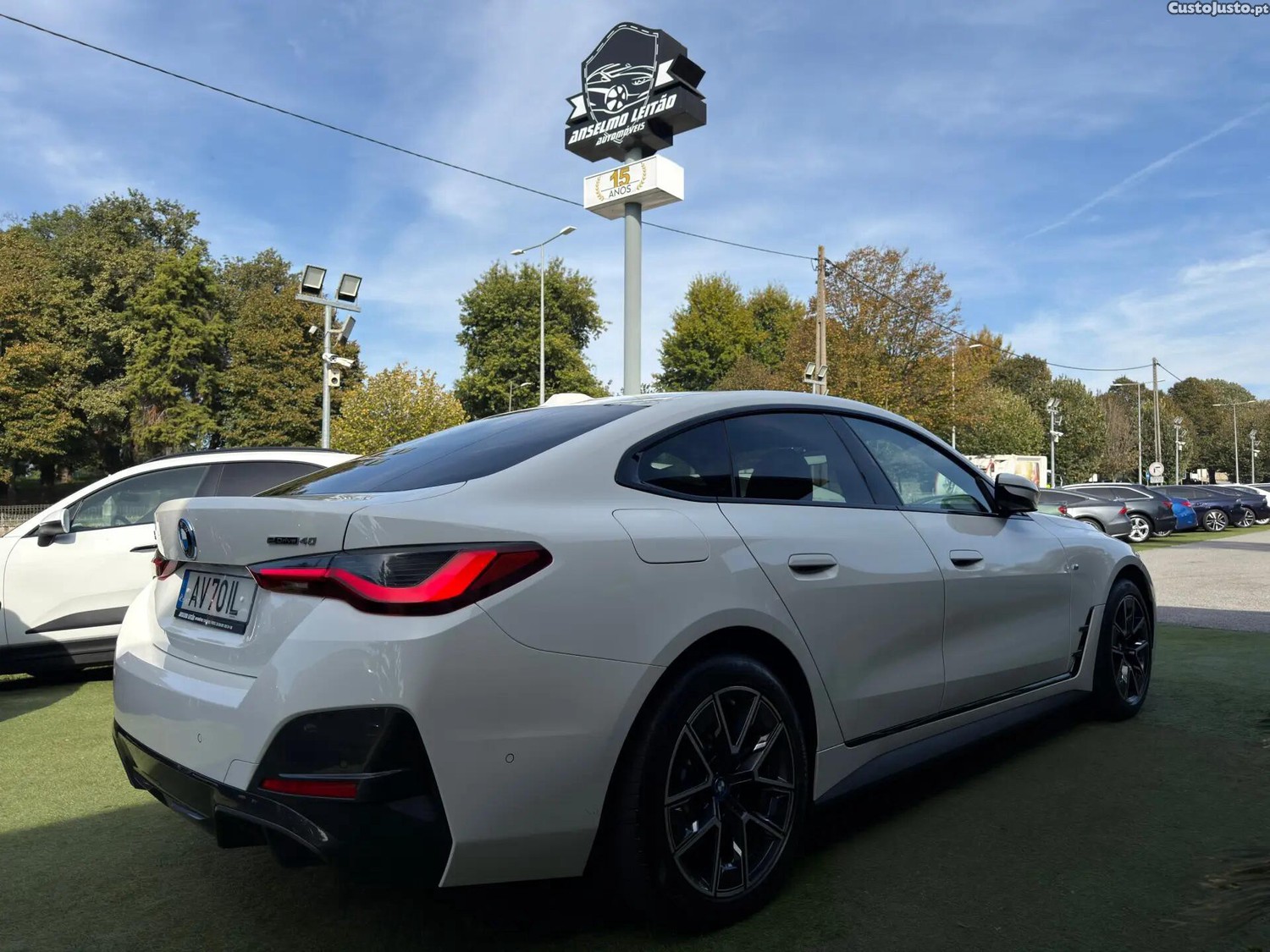 BMW i4 eDrive40 Pack Desportivo M - 22 — photo 3