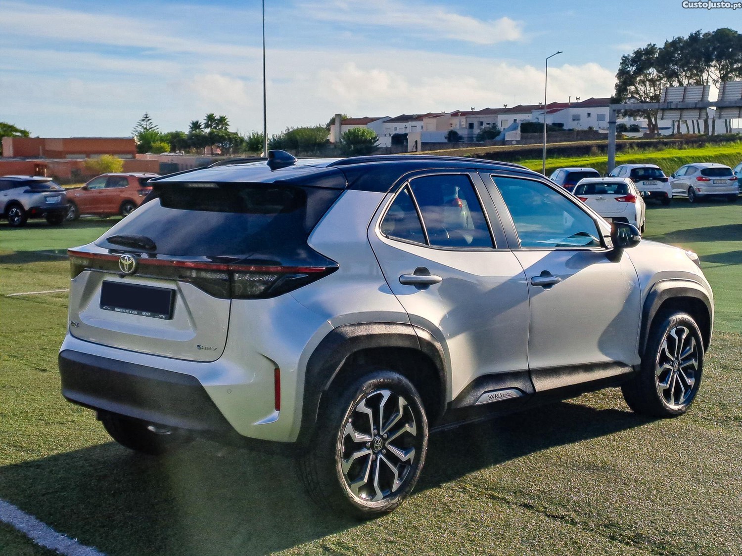 Toyota Yaris CROSS 1.5HDF SQUARE COLLECTION 116CV HIBRIDO 2025 - 25 — photo 5