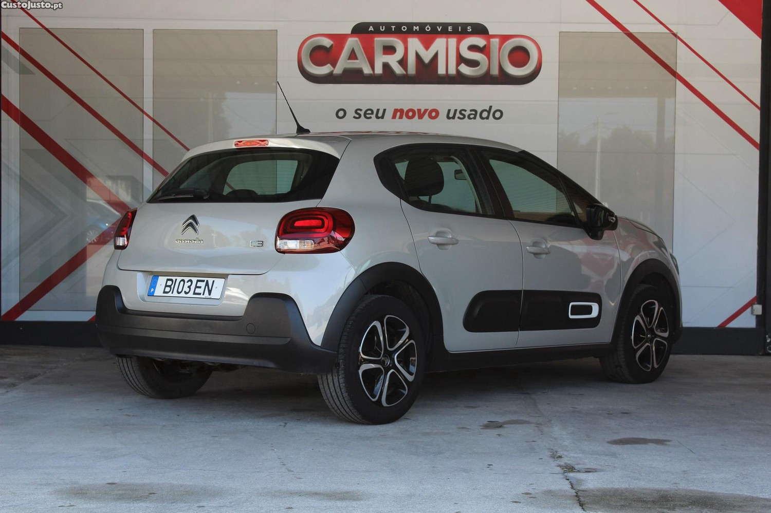 Citroën C3 1.2 PureTech Plus - 24 — photo 3