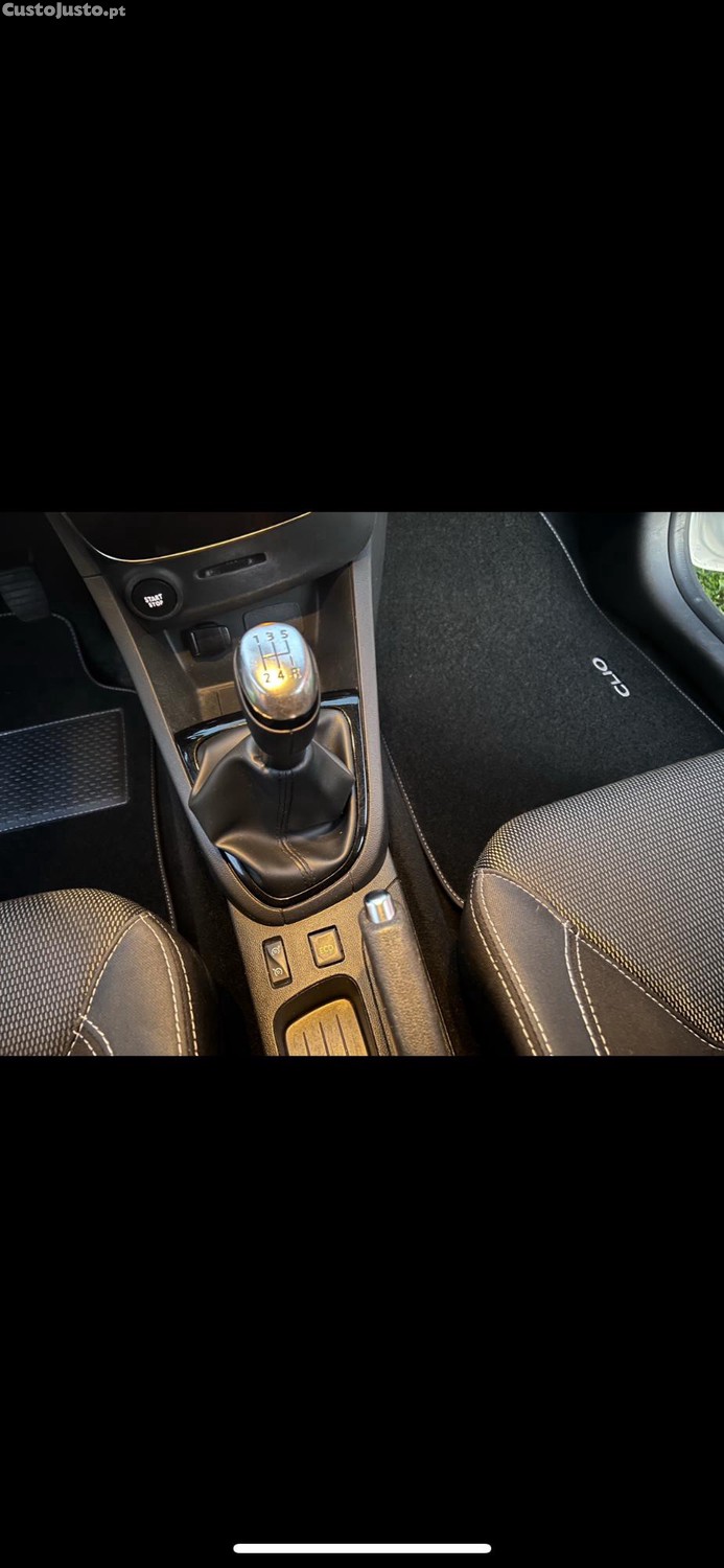 Renault Clio 0,9 TCE 90 cv LIMITED — fotografia 6