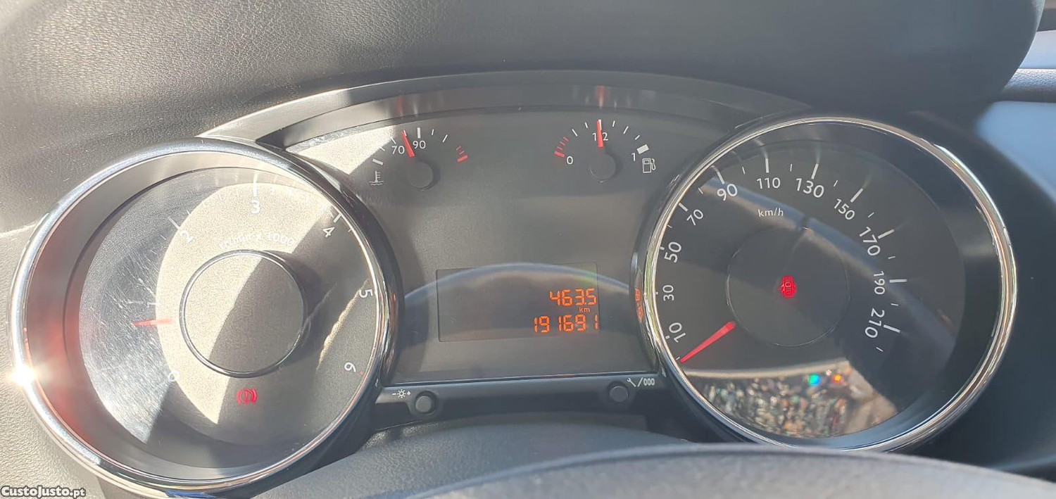 Peugeot 3008 1.6 HDi — fotografia 5