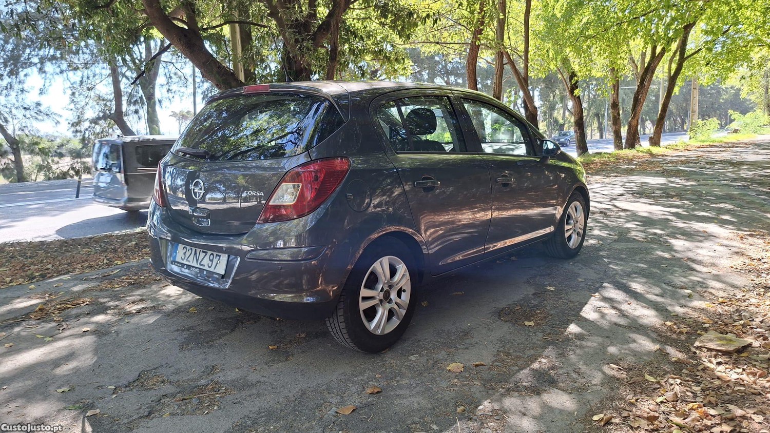 Opel Corsa 1.3 CDTI Enjoy 95 cv - 13 — photo 4