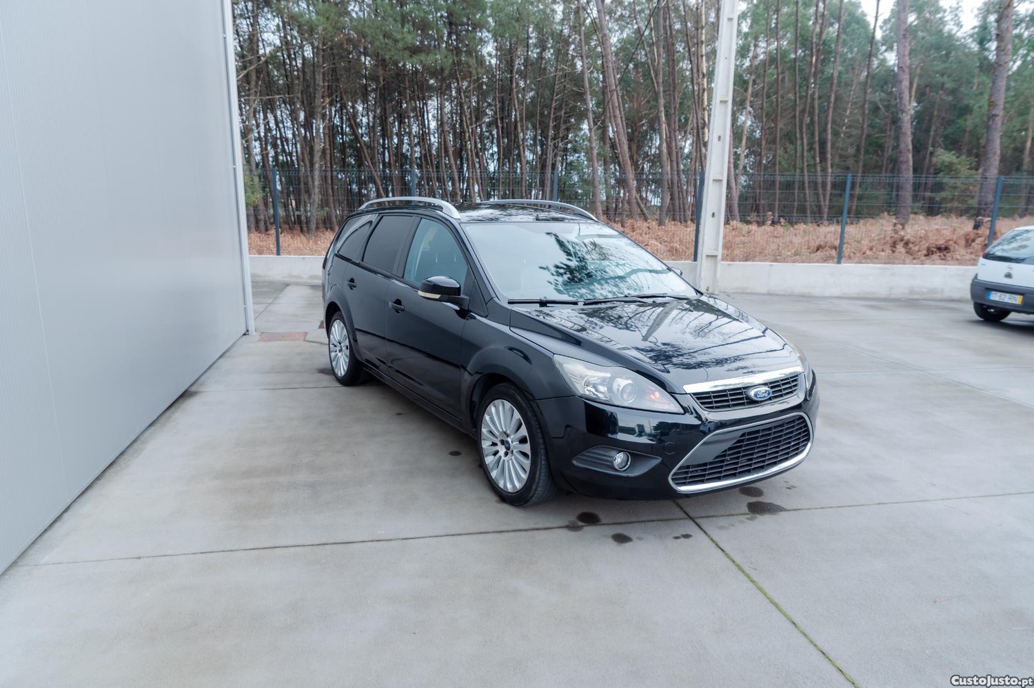 Ford Focus TITANIUM — fotografia 3