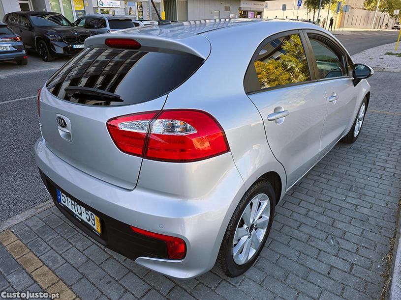 Kia Rio 1.2 CVVT Spirit - 70.000kms - 16 — photo 5