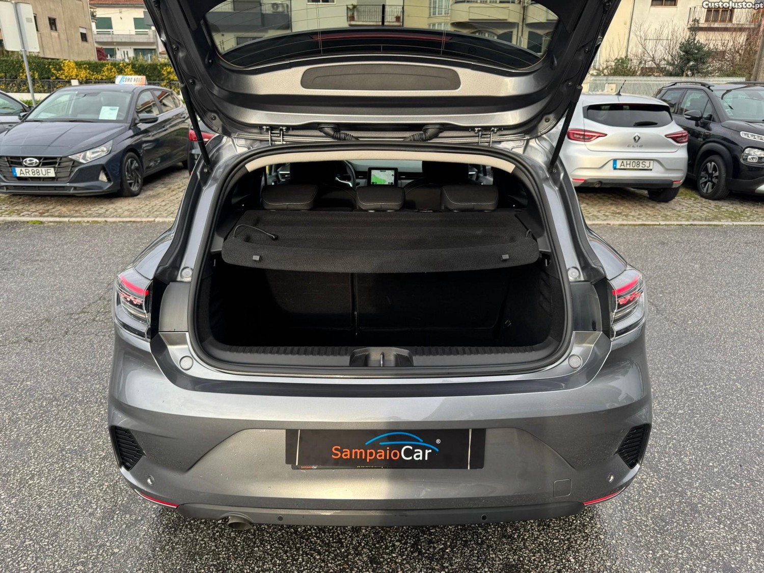 Renault Clio 1.0 TCe Evolution — fotografia 12