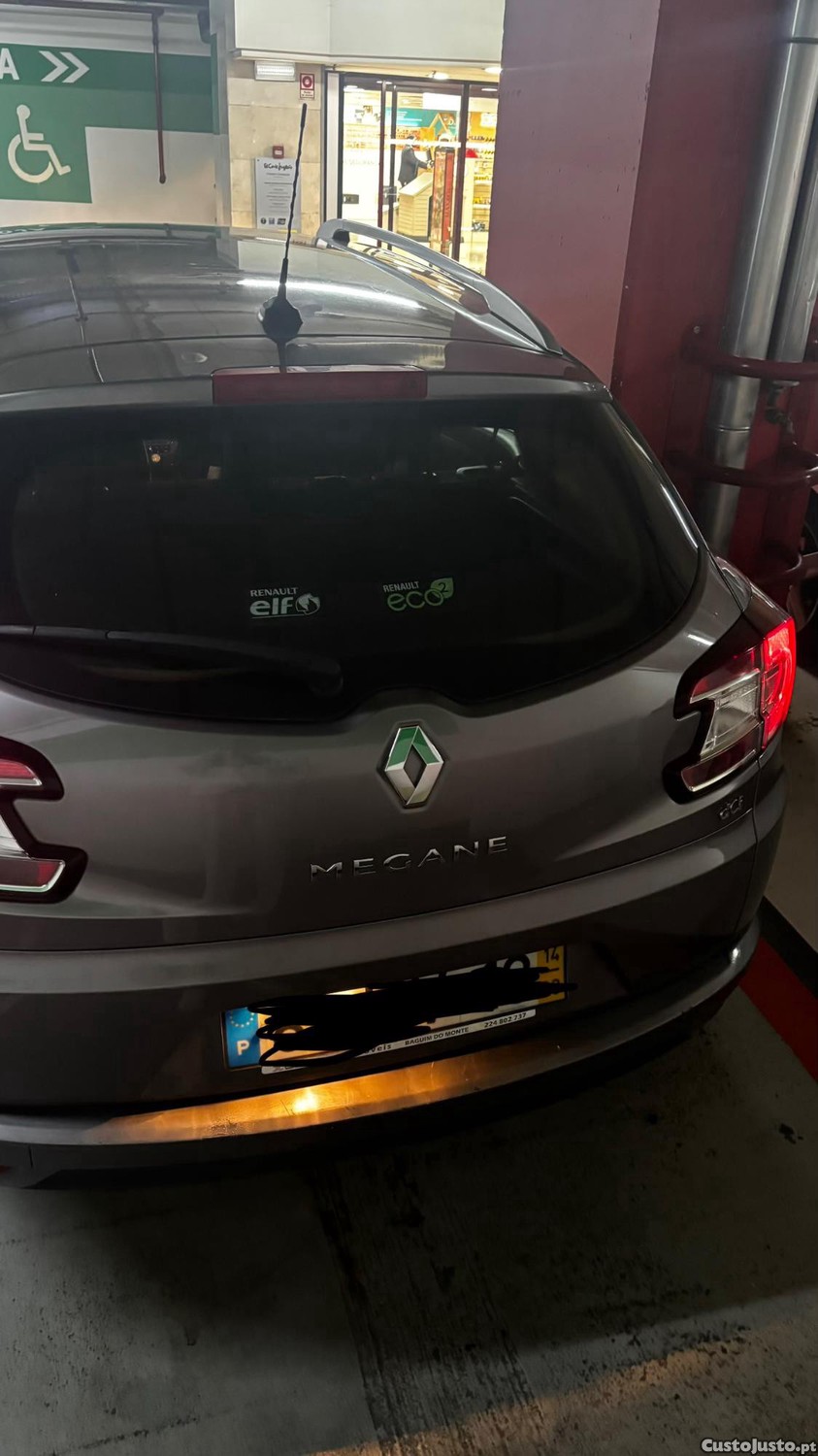Renault Mégane 1.5 - 14 — photo 2