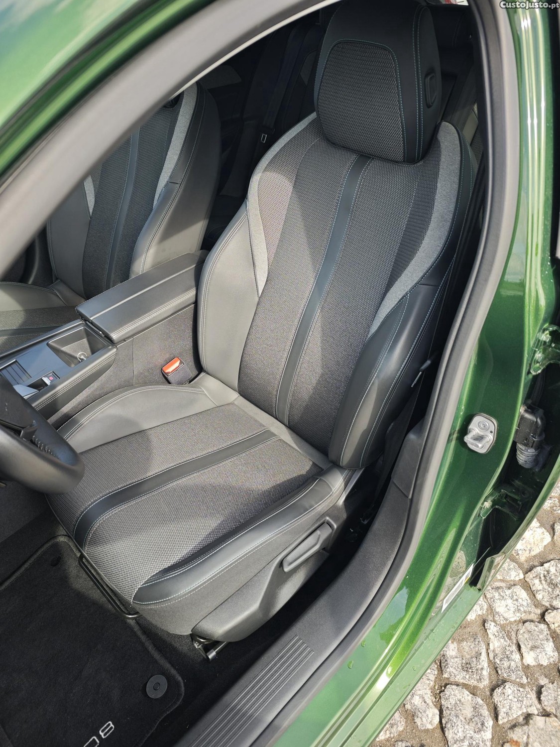 Peugeot 308 Hybrid Allure — fotografia 9