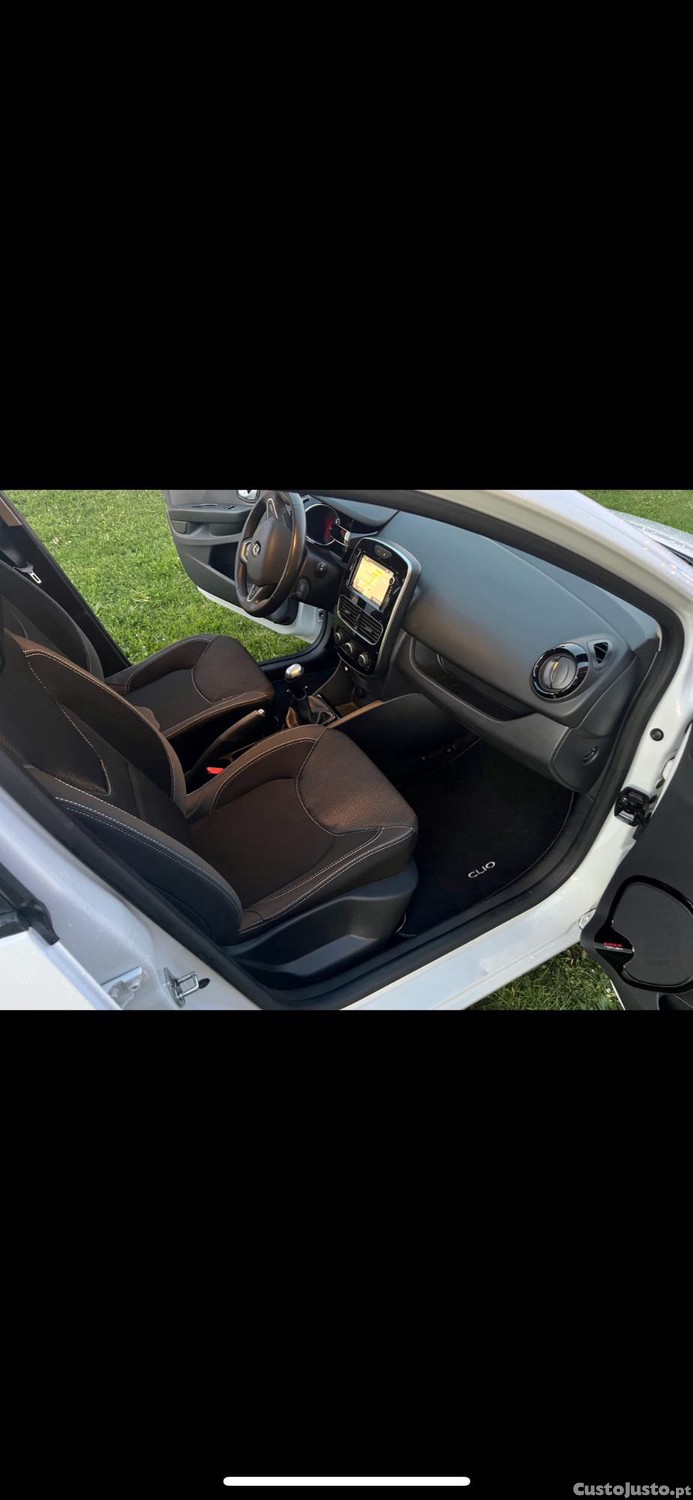 Renault Clio 0,9 TCE 90 cv LIMITED — fotografia 10